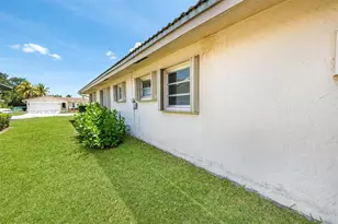 10840 NW 40th St, Coral Springs, FL 33065 - Photo 48