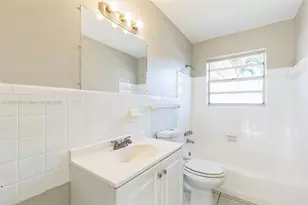 7804 Meridian St, Miramar, FL 33023 - Photo 6