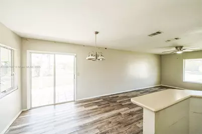 301 SE Whitmore Dr, Port Saint Lucie, FL 34984 - Photo 4