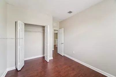 3691 NE 4th St, Homestead, FL 33033 - Photo 6