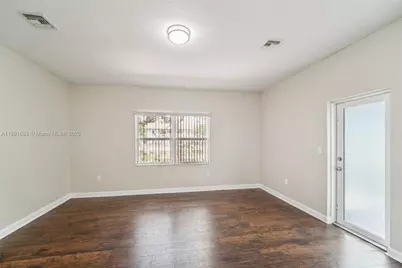 3691 NE 4th St, Homestead, FL 33033 - Photo 8