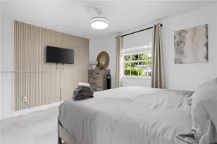 315 NW 106th St, Miami, FL 33150 - Photo 22