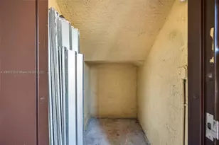 930 NE 33rd Terrace, Homestead, FL 33033 - Photo 18