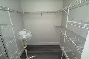 13700 SW 11th St, Pembroke Pines, FL 33027 - Photo 12