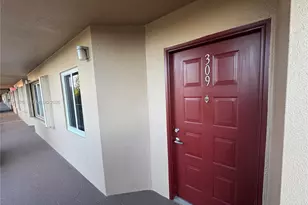 13700 SW 11th St, Pembroke Pines, FL 33027 - Photo 10