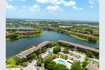 13700 SW 11th St #309A, Pembroke Pines, FL 33027 - Photo 16