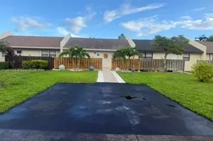 1327 Towhee St, Homestead, FL 33035 - Photo 2