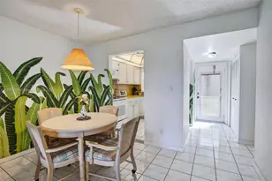 9041 Sunrise Lakes Blvd, Sunrise, FL 33322 - Photo 4