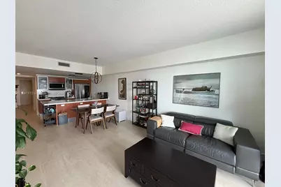 185 SW 7th St #3403, Miami, FL 33130 - Photo 2