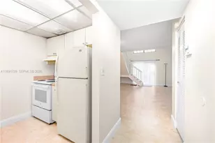 8500 SW 109th Ave, Miami, FL 33173 - Photo 6