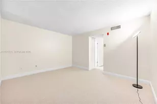 8500 SW 109th Ave, Miami, FL 33173 - Photo 18