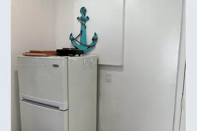 335 Ocean Dr #306, Miami Beach, FL 33139 - Photo 12