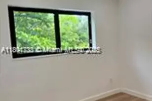 7535 NE 2nd Ct, Miami, FL 33138 - Photo 12