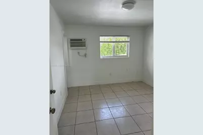 1100 SW 36th Ct #10, Miami, FL 33135 - Photo 4