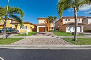 949 NE 41st Ave, Homestead, FL 33033 - Photo 2