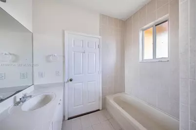 949 NE 41st Ave, Homestead, FL 33033 - Photo 38