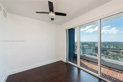 60 SW 13th St #2017, Miami, FL 33130 - Photo 14