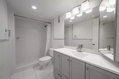 1300 NE Miami Gardens Dr #820E, Miami, FL 33179 - Photo 16