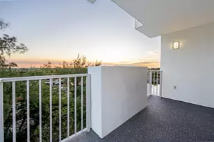 1300 NE Miami Gardens Dr, Miami, FL 33179 - Photo 22