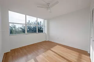 1300 NE Miami Gardens Dr, Miami, FL 33179 - Photo 14