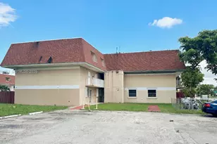 250 NW 107th Ave, Miami, FL 33172 - Photo 10