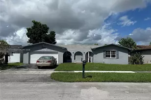 10751 SW 173rd St, Miami, FL 33157 - Photo 1