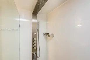 19801 E Country Club Dr, Aventura, FL 33180 - Photo 28