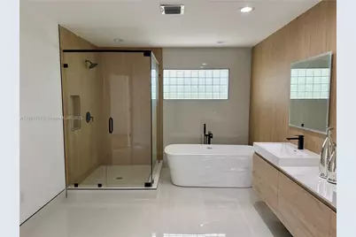 3030 NE 42nd St, Fort Lauderdale, FL 33308 - Photo 22