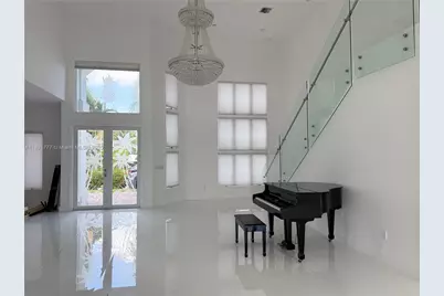 3030 NE 42nd St, Fort Lauderdale, FL 33308 - Photo 10