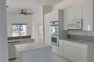 3030 NE 42nd St, Fort Lauderdale, FL 33308 - Photo 18