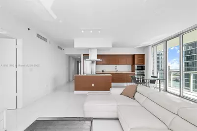 485 Brickell Ave #4410, Miami, FL 33131 - Photo 8