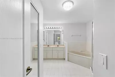 10350 SW 166th Ct, Miami, FL 33196 - Photo 30