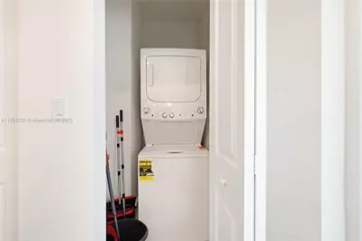 8167 NW 41st St #E-203, Doral, FL 33166 - Photo 36