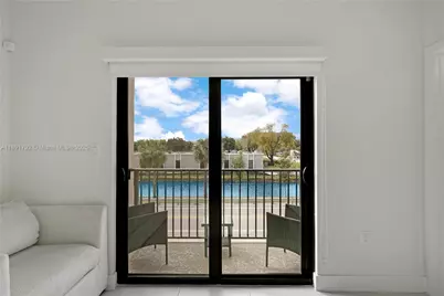 8167 NW 41st St #E-203, Doral, FL 33166 - Photo 20