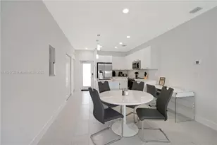 8167 NW 41st St, Doral, FL 33166 - Photo 6