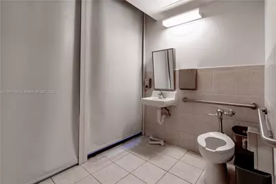 410 W 41st St #103, Miami Beach, FL 33140 - Photo 8