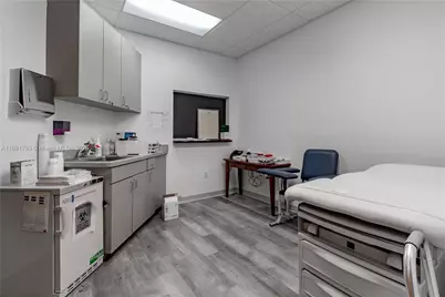 410 W 41st St #103, Miami Beach, FL 33140 - Photo 6