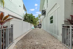 25 N Blackwater Ln, Key Largo, FL 33037 - Photo 22