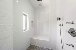 2701 N Bay Rd, Miami Beach, FL 33140 - Photo 26