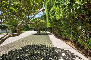 2701 N Bay Rd, Miami Beach, FL 33140 - Photo 38