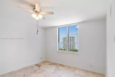 701 Brickell Key Blvd #1411, Miami, FL 33131 - Photo 12