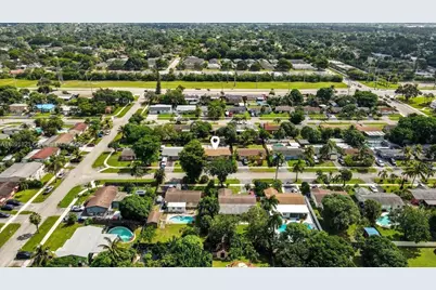 514 SW 72nd Ter, North Lauderdale, FL 33068 - Photo 26