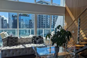 41 SE 5th St, Miami, FL 33131 - Photo 4