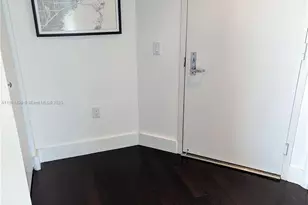 41 SE 5th St, Miami, FL 33131 - Photo 24