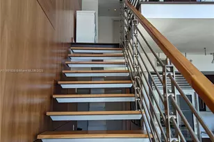 41 SE 5th St, Miami, FL 33131 - Photo 10