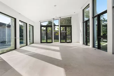 6716 San Vicente St, Coral Gables, FL 33146 - Photo 18