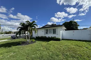 15021 Pierce St, Miami, FL 33176 - Photo 2