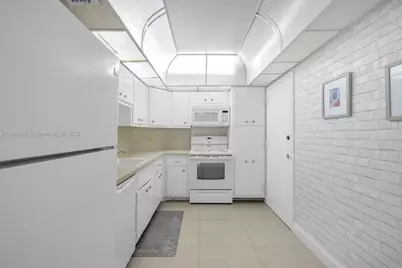 500 Bayview Dr #2119, Sunny Isles Beach, FL 33160 - Photo 8