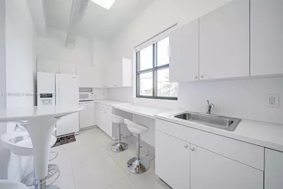 814 Ponce De Leon Blvd #304, Coral Gables, FL 33134 - Photo 14