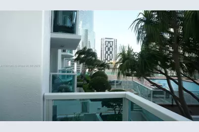 31 SE 5 St #1210, Miami, FL 33131 - Photo 24